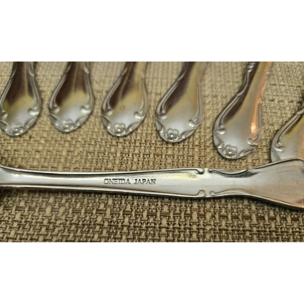 Oneida MELINDA Stainless, Flower Tip, Glossy - -  Lot‎ Of 14 Teaspoons 6 1/4
